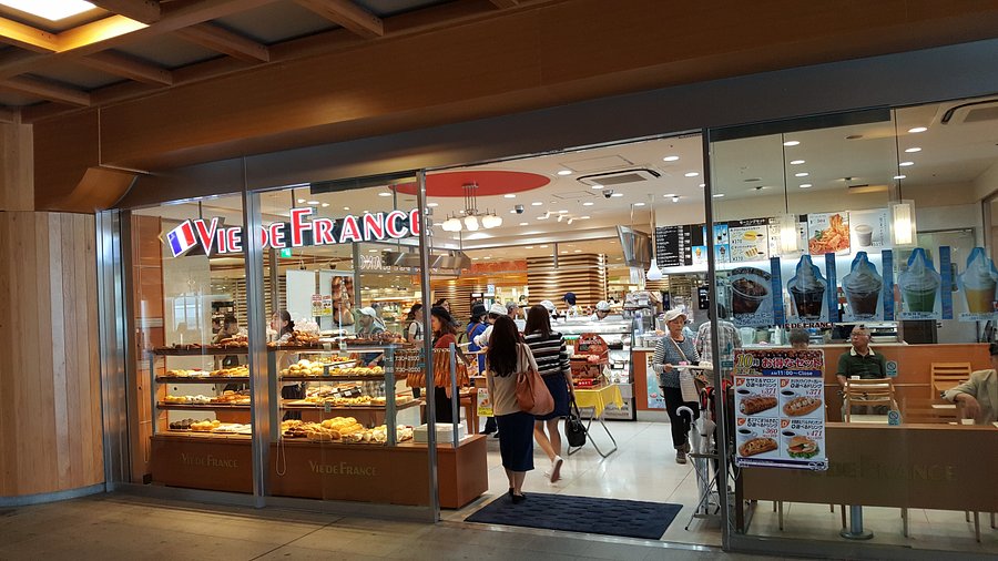 ヴィ・ド・フランス奈良店のパン棚